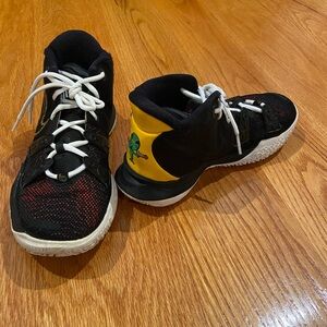 2021 Nike Kyrie 7 GS “Roswell Rayguns” 4.5 Y Like New!